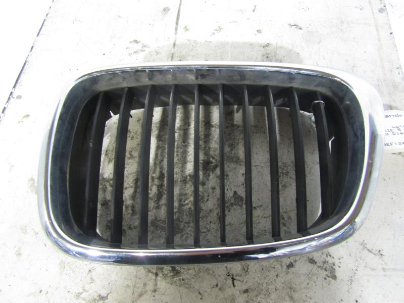 Calandre gauche BMW SERIE 5 E39 TOURING PHASE 2 BREAK Diesel - 1