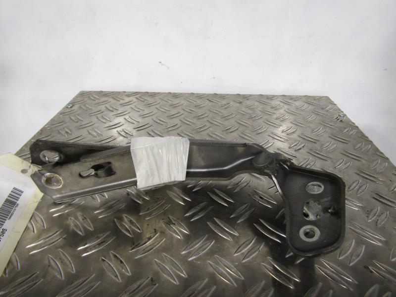 Charniere de capot AUDI A6 3 PHASE 1 Diesel - 1
