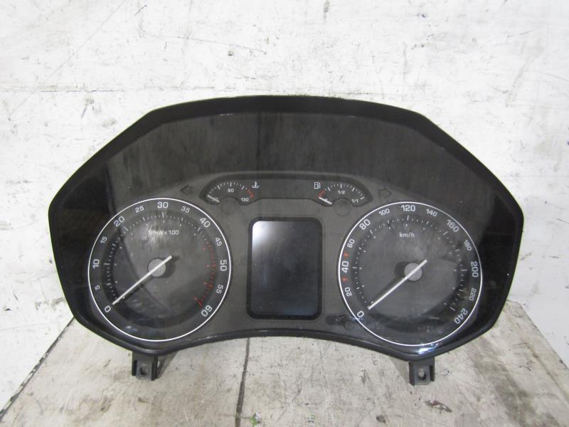 Compteur SKODA OCTAVIA 2 PHASE 1 BREAK Diesel - 1