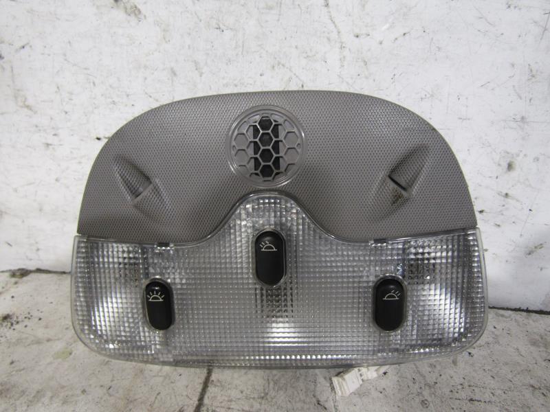 Eclairage de plafonnier PEUGEOT 607 PHASE 2 Diesel - 1