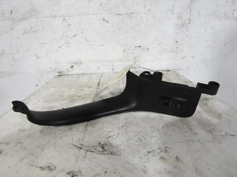 Interruttore lavacristalli posteriore destro AUDI A4 2 PHASE 1 Diésel - 1