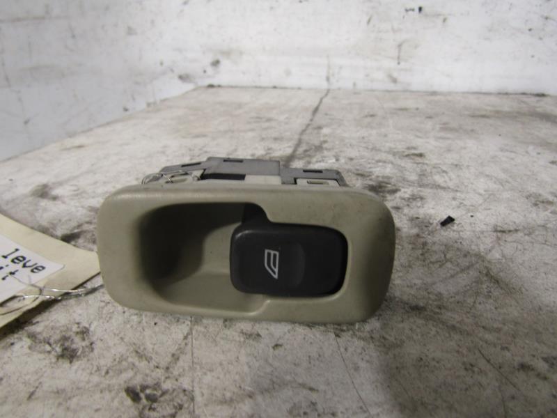 Interruttore lavacristalli posteriore destro VOLVO S 80 1 PHASE 1 Diésel - 1