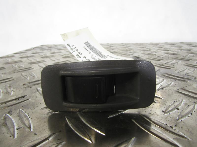 Interruttore lavacristalli posteriore destro TOYOTA RAV4 2 PHASE 1 Diésel - 1