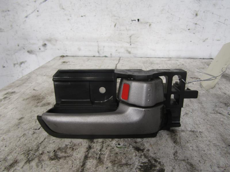 Maniglia interna posteriore destra SUZUKI SWIFT 3 Gasolina - 1