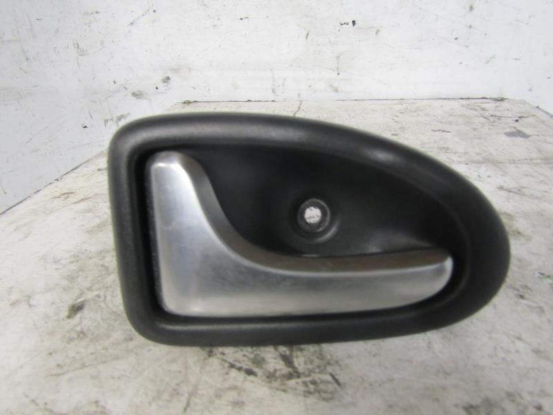 Maniglia interna posteriore sinistra RENAULT CLIO 2 CAMPUS PHASE 2 Gasolina - 1