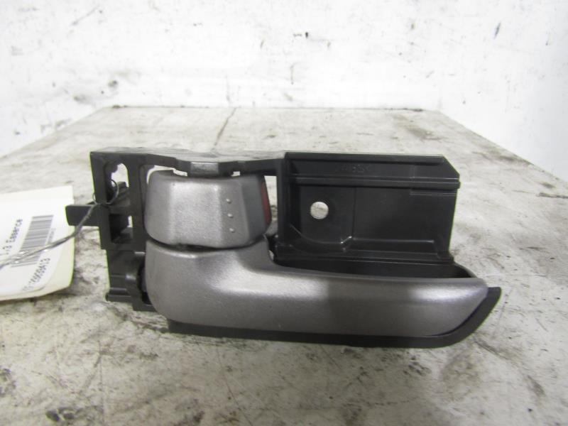 Maniglia interna anteriore sinistra SUZUKI SWIFT 3 Gasolina - 1
