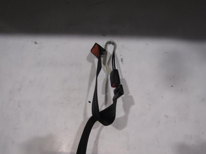 Aggancio cintura sicurezza posteriore sinistro VOLKSWAGEN GOLF 3 Diésel - 1