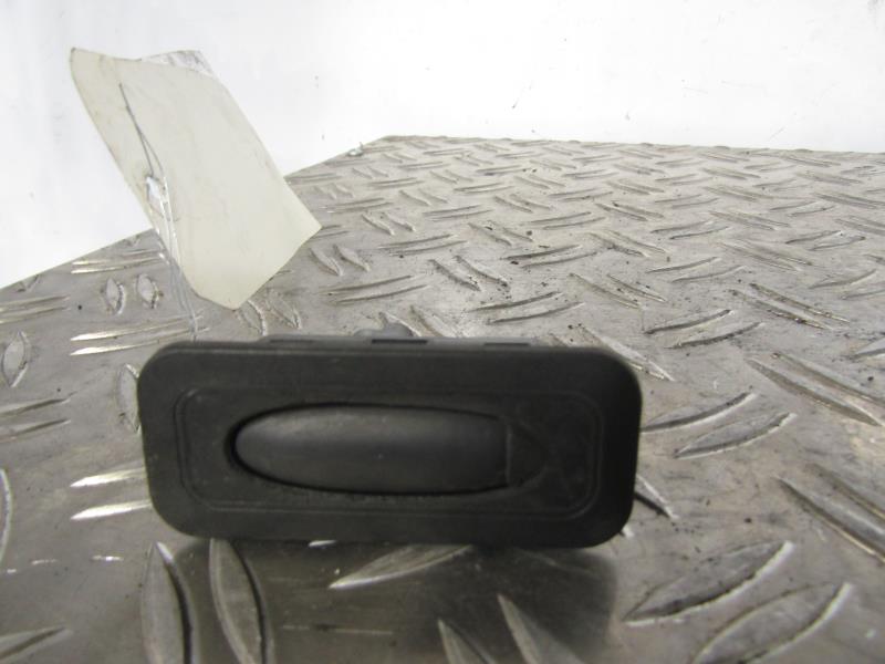 Bouton de coffre RENAULT GRAND MODUS PHASE 2 Diesel - 1