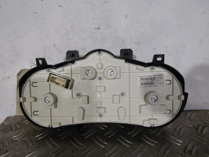 Compteur PEUGEOT 206+ Essence - 1