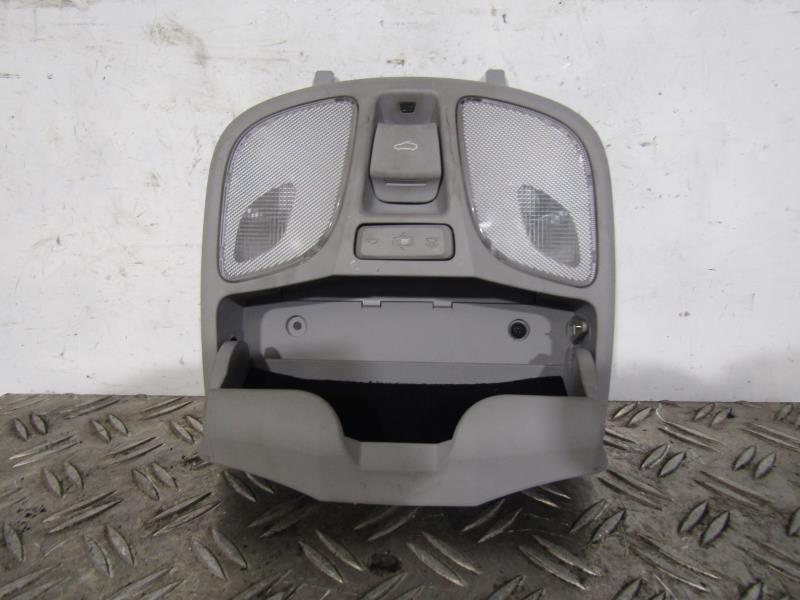 Eclairage de plafonnier HYUNDAI I 40 PHASE 1 Diesel - 1