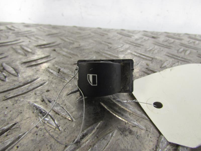 Interruttore lavacristalli posteriore destro BMW SERIE 5 E60 PHASE 2 Diésel - 1