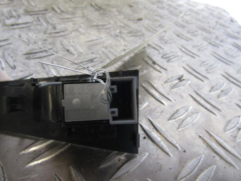 Interruttore lavacristalli posteriore destro SEAT LEON 2 PHASE 1 Diésel - 1