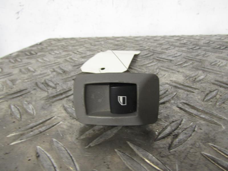 Interruttore lavacristalli posteriore sinistro BMW SERIE 3 E90 PHASE 1 Diésel - 1