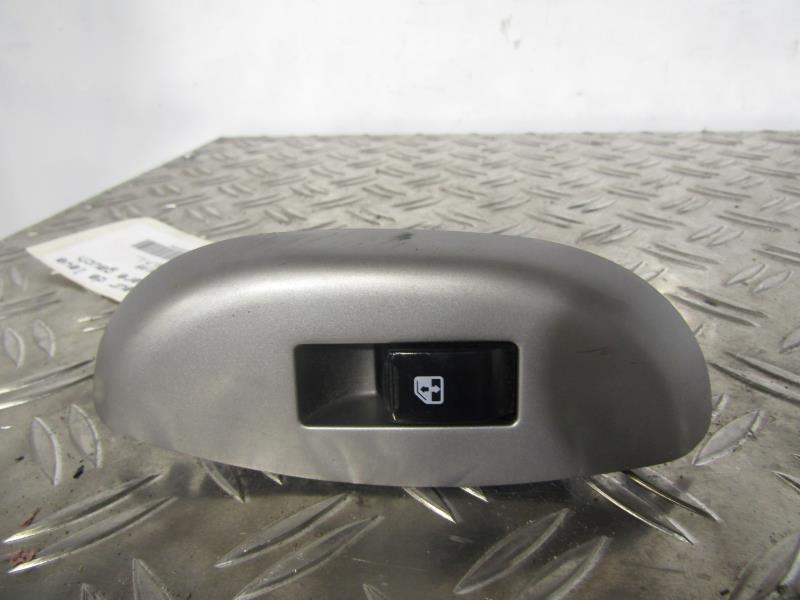 Interruttore lavacristalli posteriore sinistro CHEVROLET KALOS Gasolina/GLP - 1