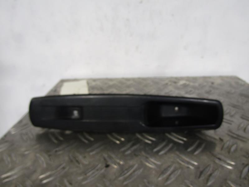 Interruttore lavacristalli anteriore destro RENAULT GRAND SCENIC 3 PHASE 1 Diésel - 1