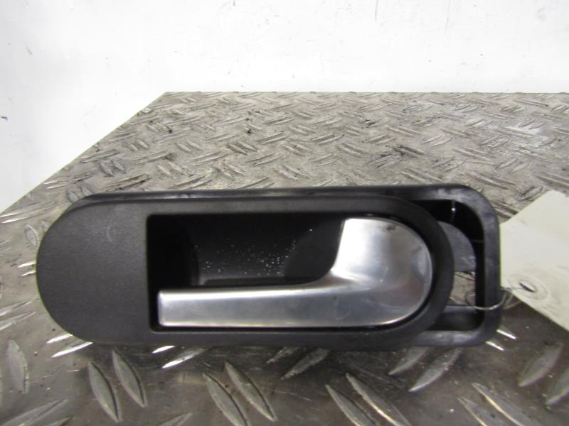 Maniglia interna posteriore destra VOLKSWAGEN GOLF PLUS PHASE 1 Diésel - 1