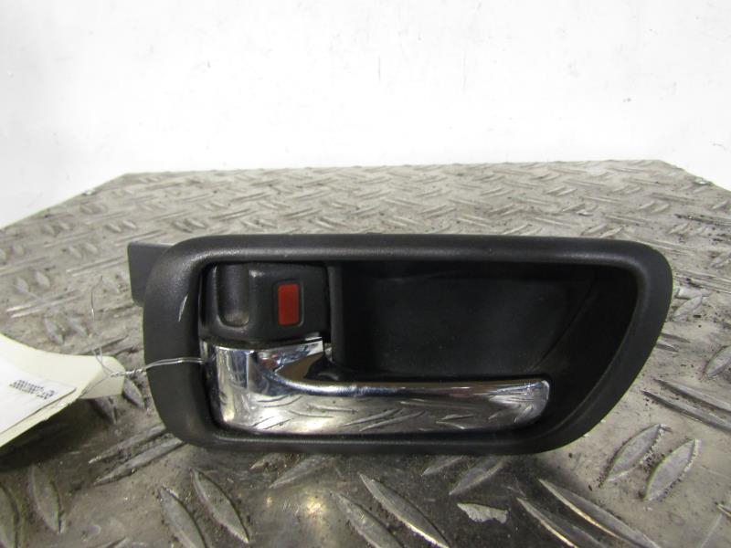 Maniglia interna posteriore sinistra TOYOTA COROLLA VERSO 2 PHASE 1 Diésel - 1