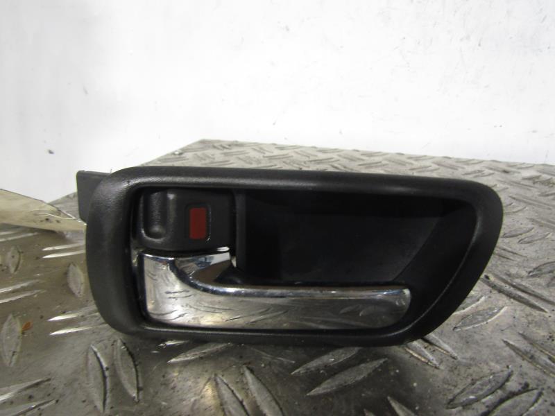 Maniglia interna posteriore sinistra TOYOTA COROLLA VERSO 2 PHASE 1 Diésel - 1