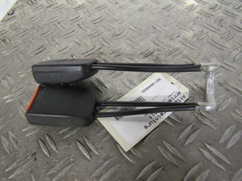 Aggancio cintura sicurezza posteriore destro VOLKSWAGEN GOLF 3 Diésel - 1