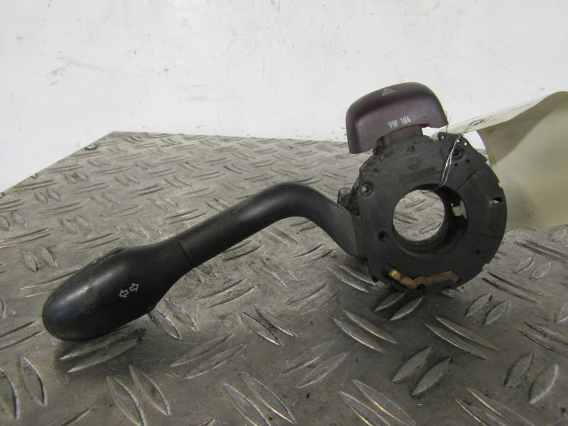 Bouton de warning VOLKSWAGEN GOLF 3 Diesel - 1