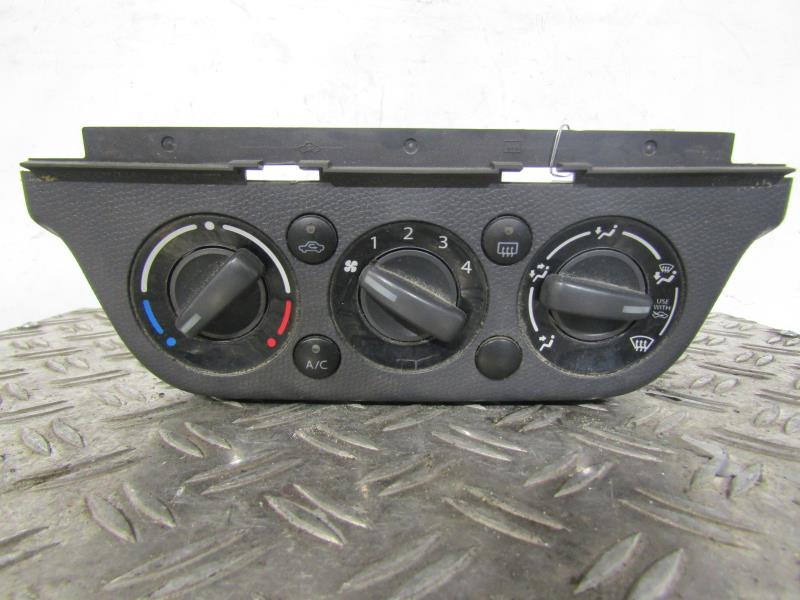 Commande chauffage SUZUKI SWIFT 3 Essence - 1