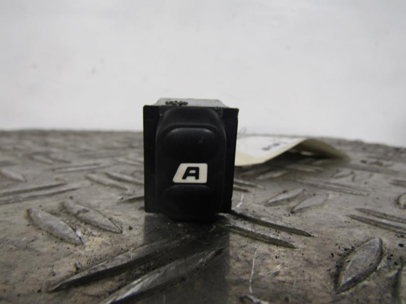 Interruttore lavacristalli anteriore destro PEUGEOT 607 PHASE 2 Diésel - 1