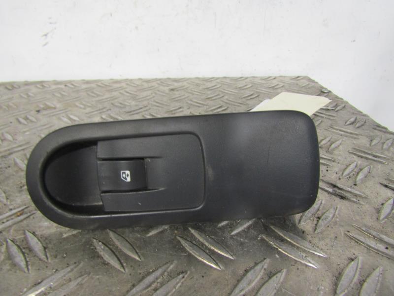 Interruttore lavacristalli anteriore destro RENAULT SCENIC 2 PHASE 2 Diésel - 1