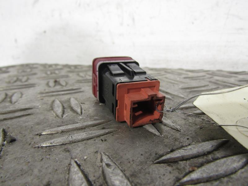 Bouton de warning CITROEN C3 PICASSO PHASE 1 Diesel - 1