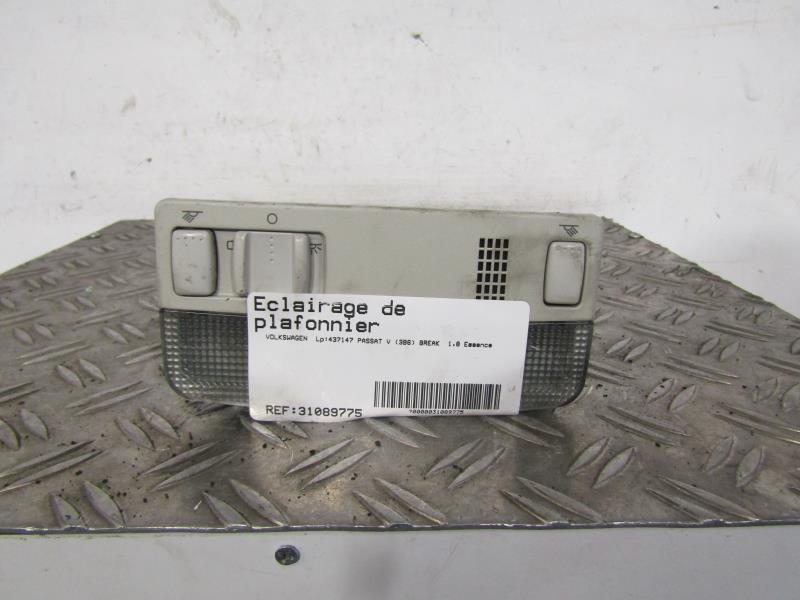 Luce di cortesia VOLKSWAGEN PASSAT 4 PHASE 2 BREAK Gasolina - 1