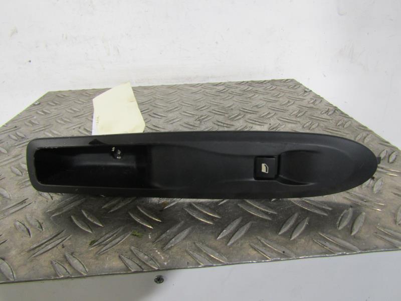 Interruttore lavacristalli posteriore destro CITROEN C4 2 PHASE 1 Diésel - 1
