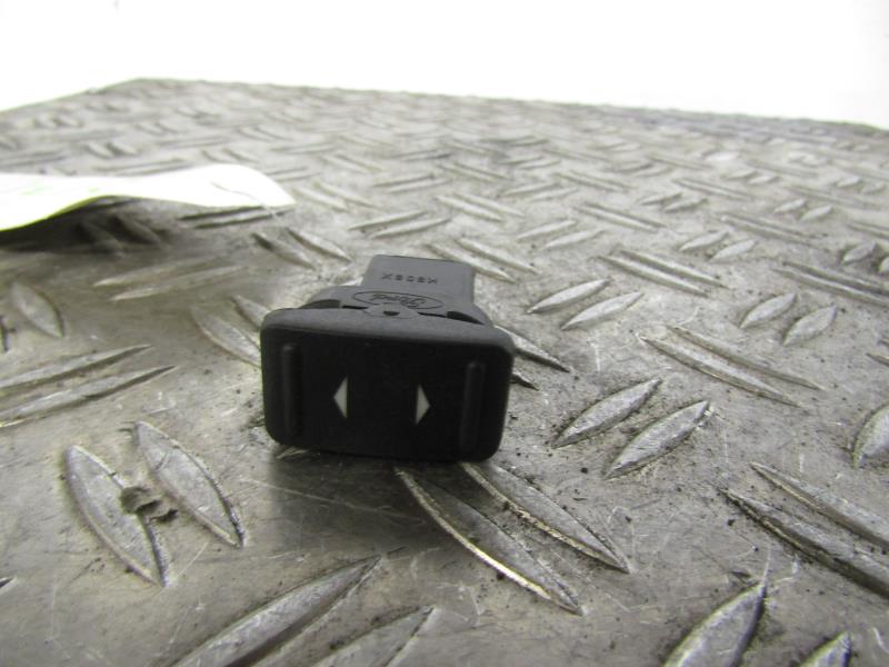 Interruttore lavacristalli posteriore destro FORD C-MAX 1 PHASE 1 Diésel - 1