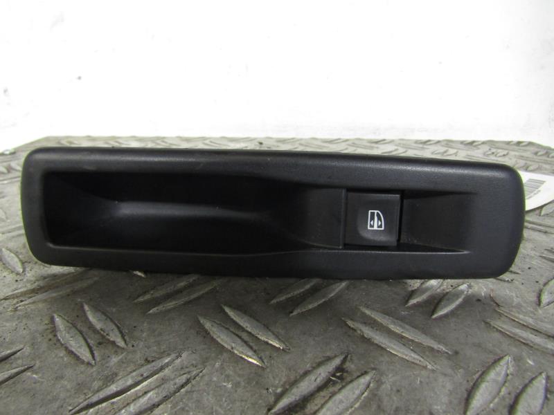Interruttore lavacristalli posteriore destro RENAULT MEGANE 3 PHASE 1 Diésel - 1