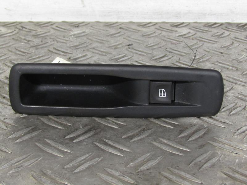 Interruttore lavacristalli posteriore sinistro RENAULT MEGANE 3 PHASE 1 Diésel - 1