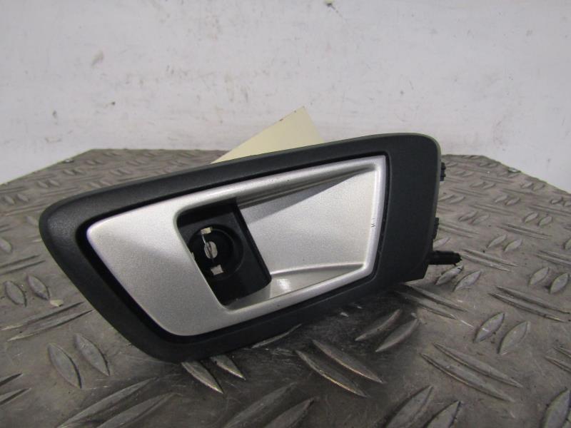 Maniglia interna posteriore destra FORD FIESTA 6 PHASE 1 Diésel - 1