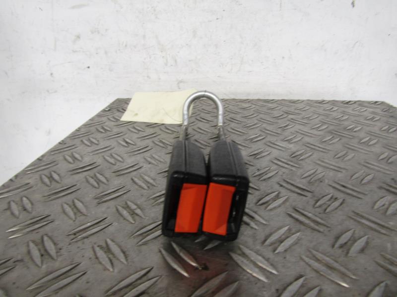 Aggancio cintura sicurezza posteriore destro VOLKSWAGEN GOLF 3  - 1