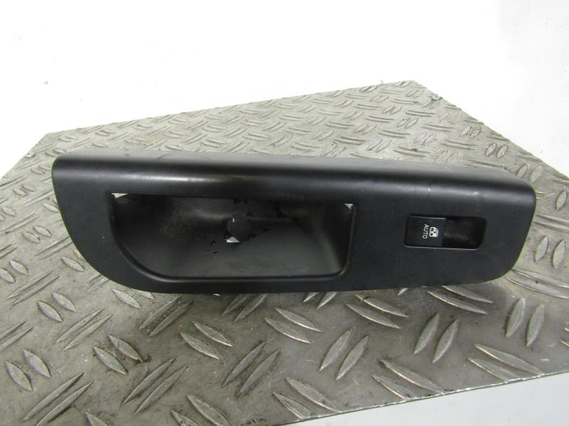 Interruttore lavacristalli posteriore destro KIA CEE-D 1 SPORT WAGON PHASE 1 BREAK Diésel - 1