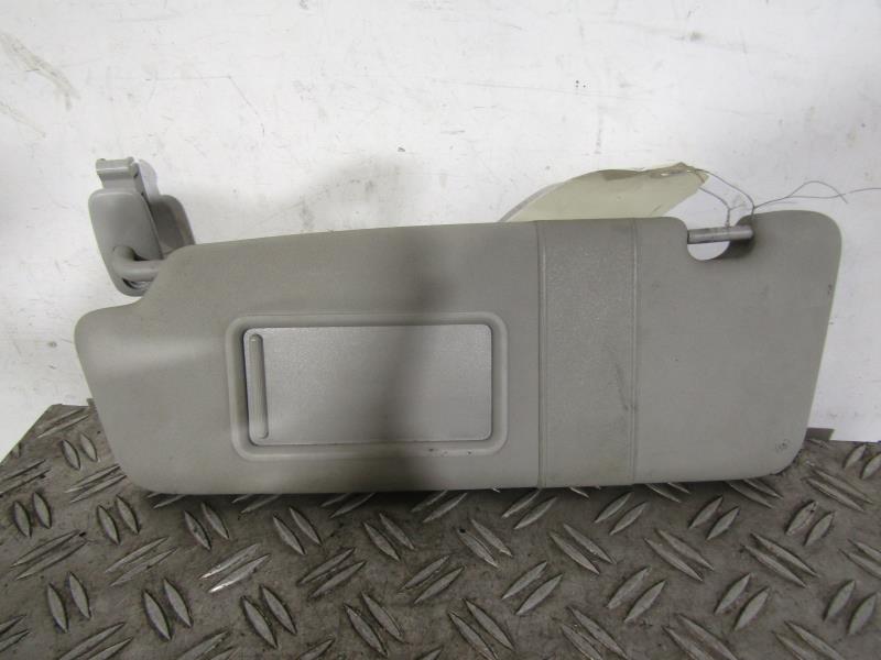 Pare soleil gauche AUDI A3 2 PHASE 1 Diesel - 1