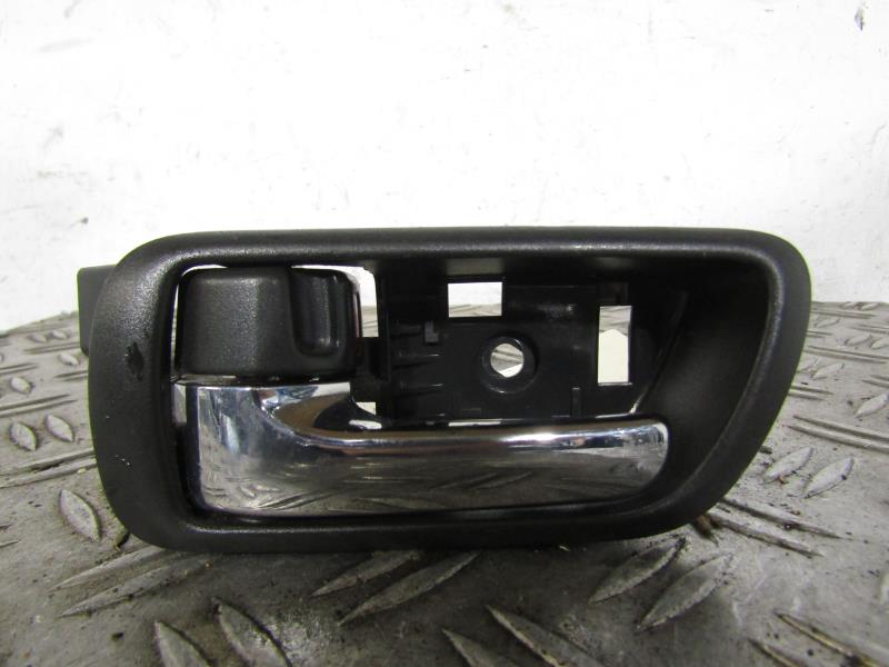 Maniglia interna posteriore sinistra TOYOTA COROLLA VERSO 2 PHASE 2 Diésel - 1