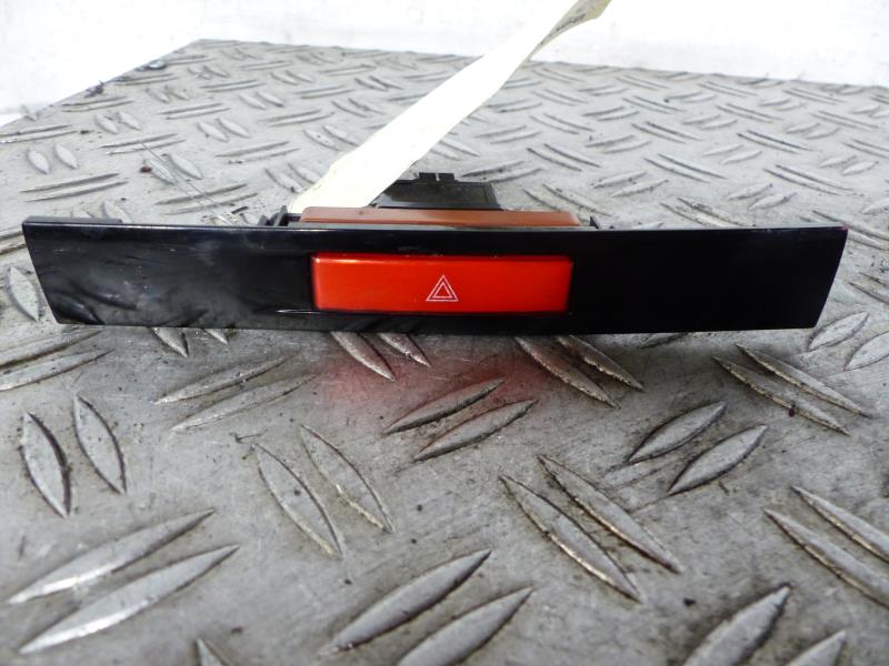 Bouton de warning HONDA FR-V Diesel - 1