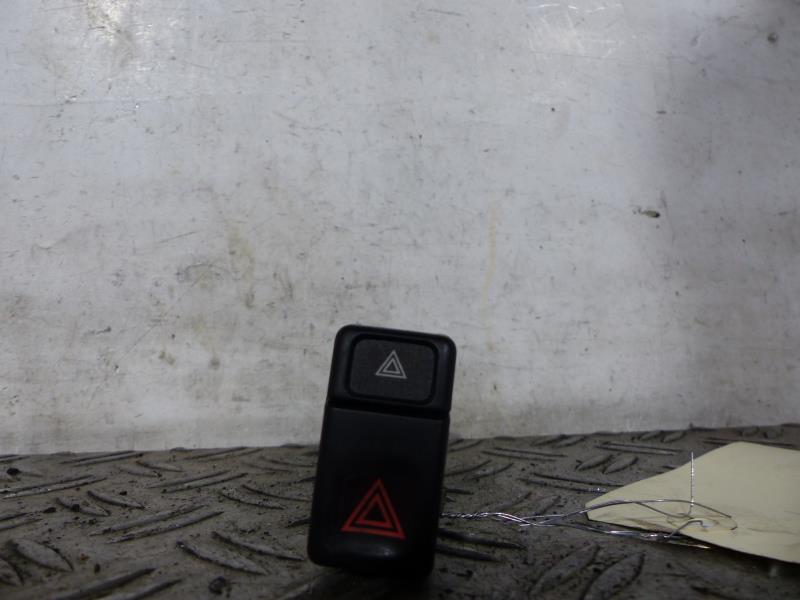 Bouton de warning VOLVO 850 PHASE 2 Essence - 1