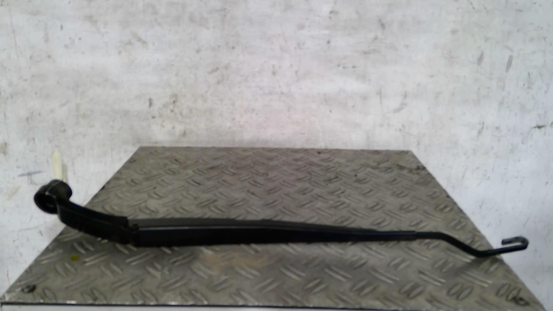 Braccio tergicristallo anteriore sinistro HYUNDAI I 20 2 PHASE 1 Gasolina - 1