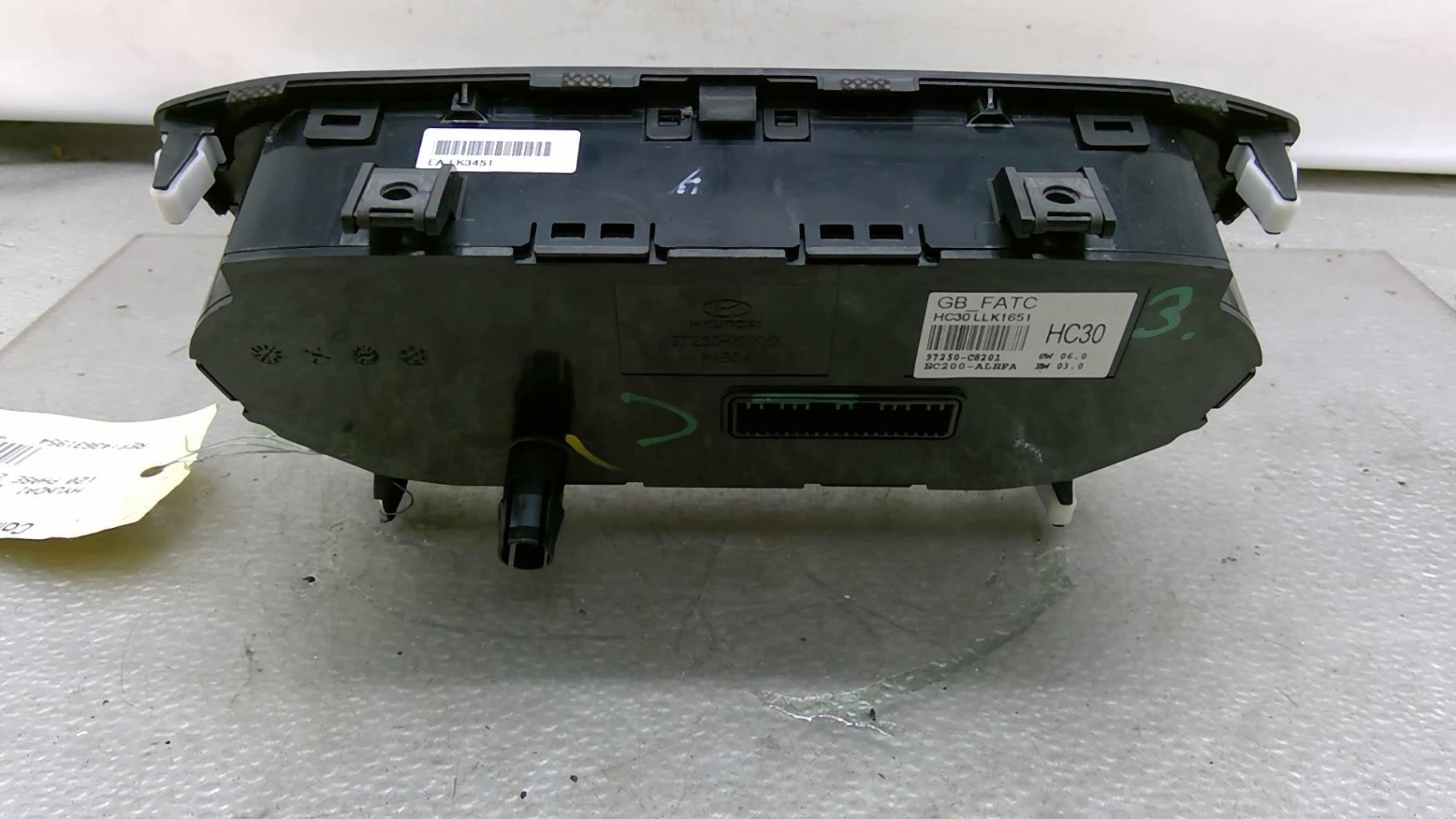 Commande chauffage HYUNDAI I 20 2 PHASE 1 Essence - 1