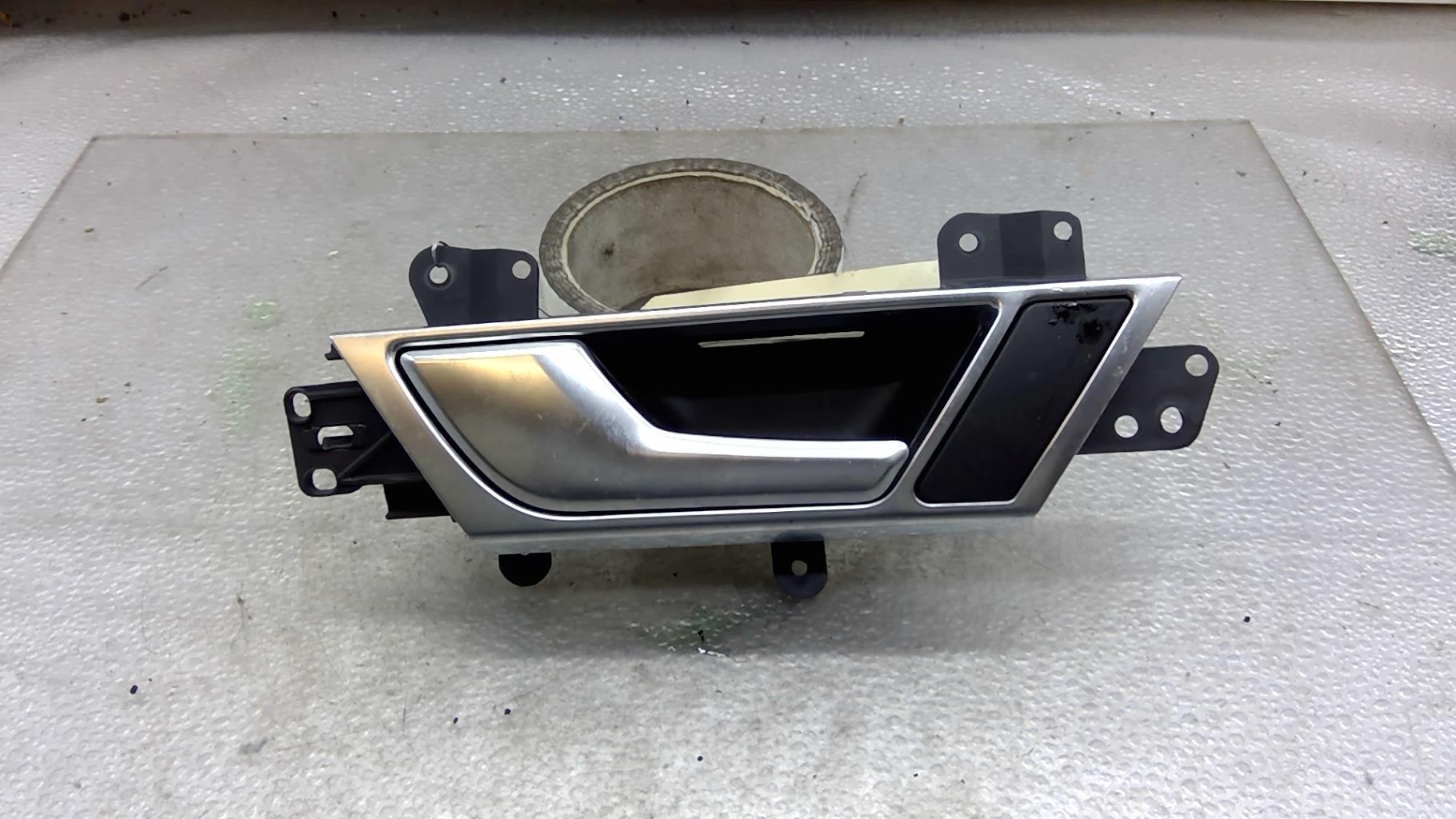 Maniglia interna posteriore sinistra AUDI A6 3 PHASE 1 Diésel - 1