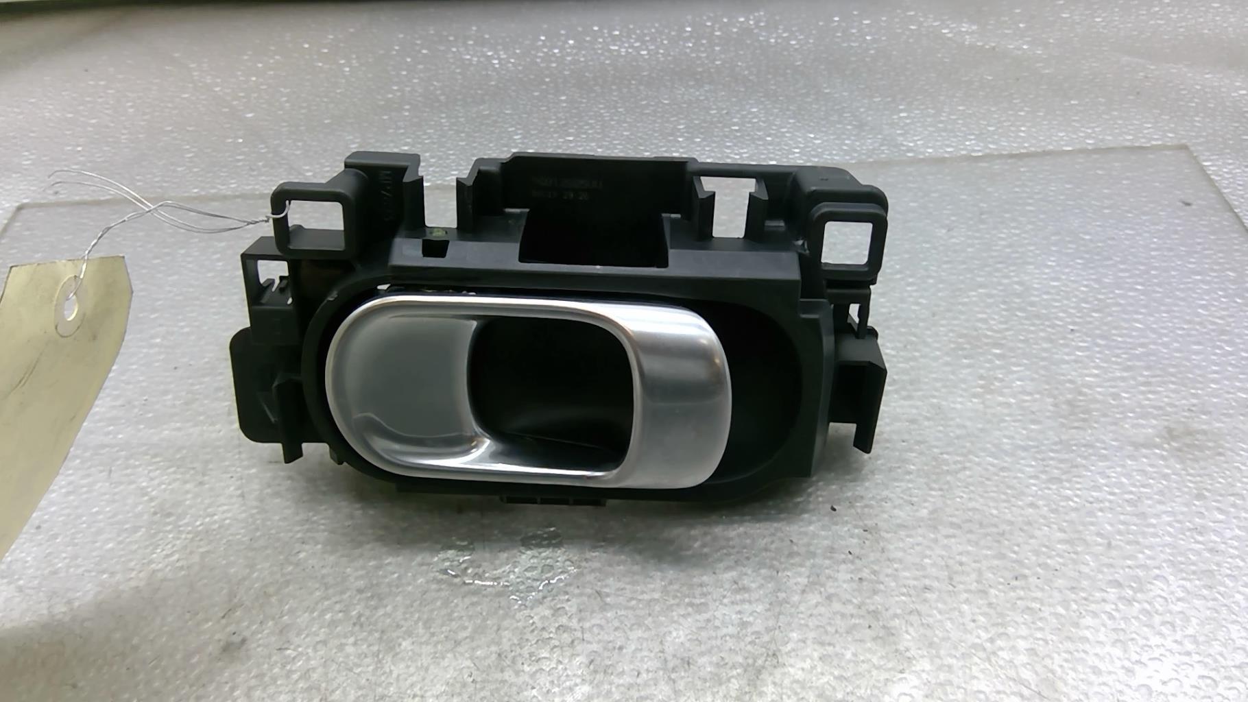 Maniglia interna anteriore destra CITROEN C3 3 PHASE 1 Gasolina - 1