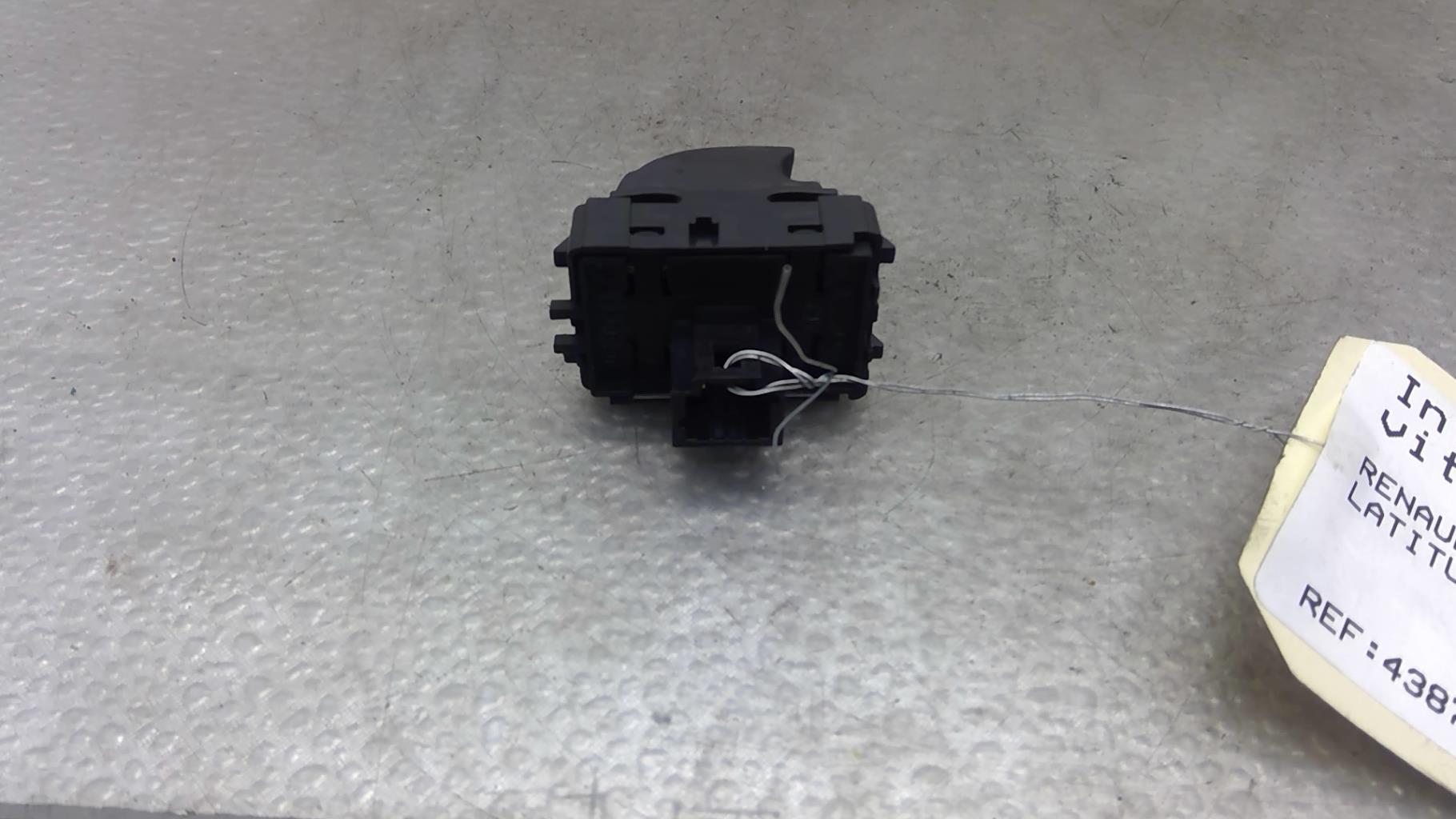 Interruttore lavacristalli posteriore destro RENAULT LATITUDE Diésel - 1