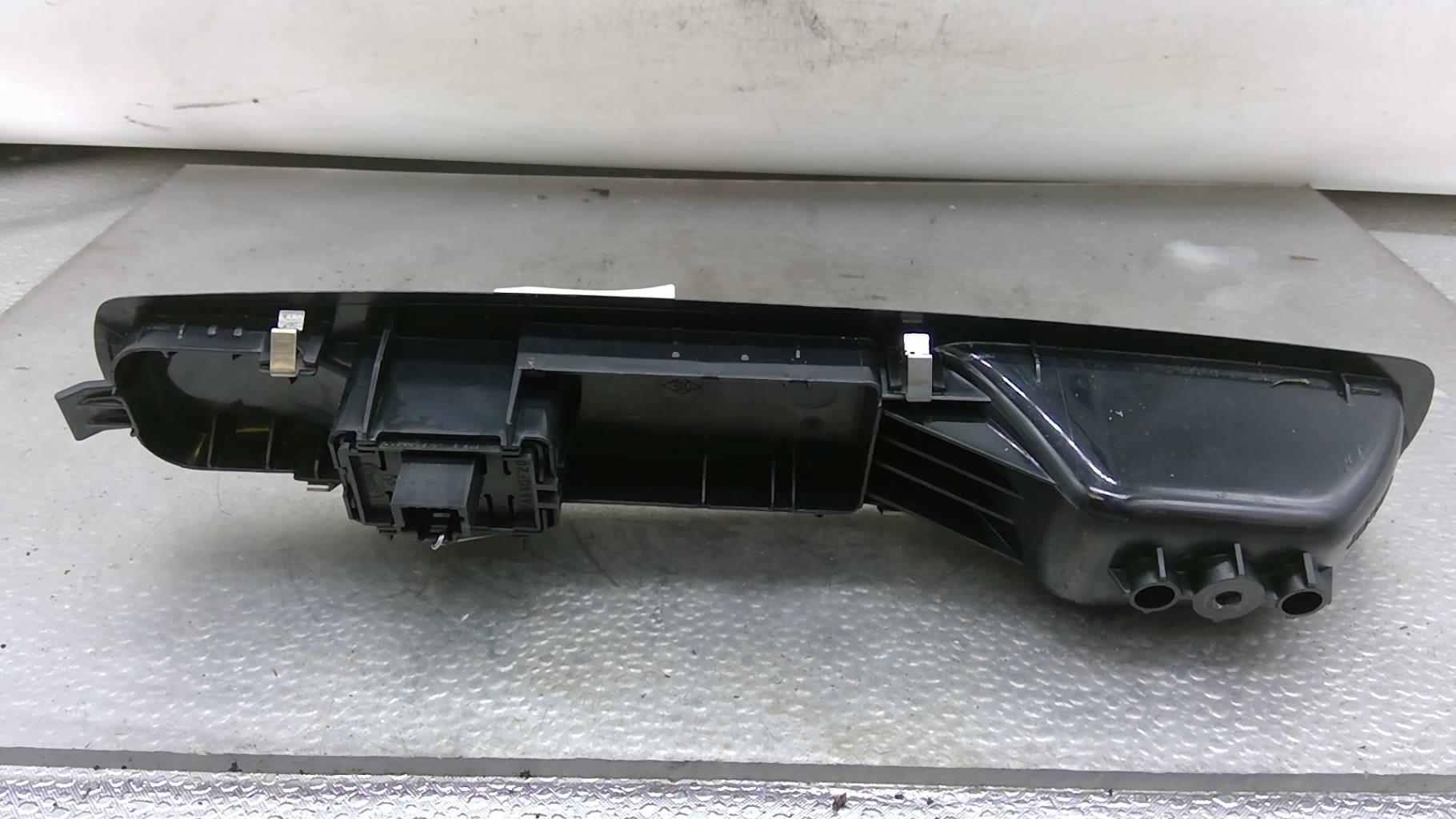 Interruttore lavacristalli anteriore destro RENAULT GRAND SCENIC 3 PHASE 1 Diésel - 1