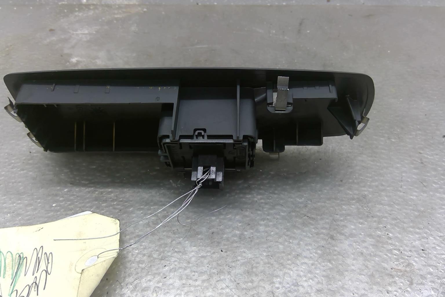 Interruttore lavacristalli anteriore destro RENAULT LAGUNA 3 PHASE 1 BREAK Diésel - 1