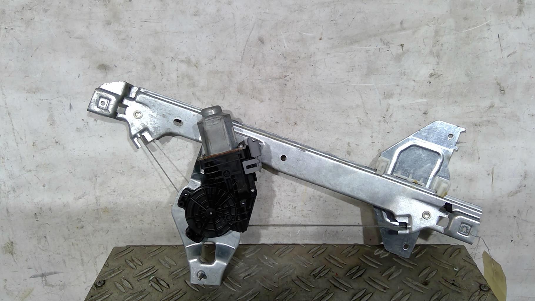Leve vitre electrique arriere gauche CITROEN C3 2 PHASE 1 Diesel - 1