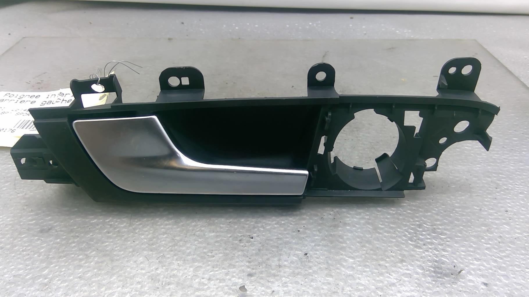 Poignee interieur arriere gauche AUDI A3 2 Diesel - 1