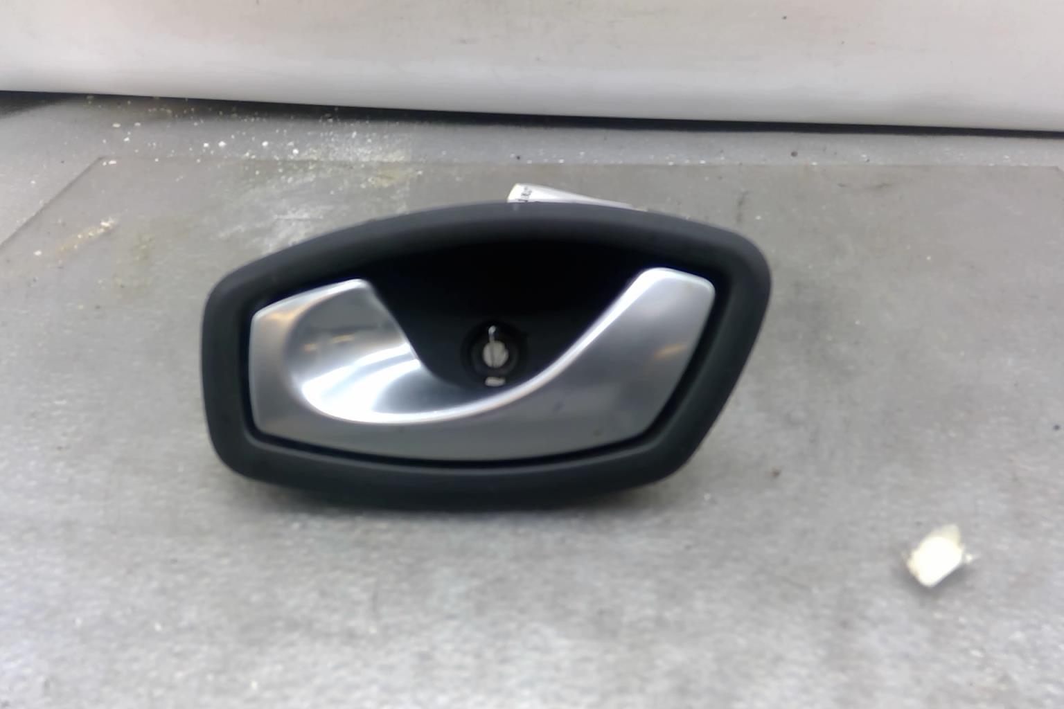 Maniglia interna posteriore sinistra RENAULT LAGUNA 3 PHASE 1 BREAK Diésel - 1
